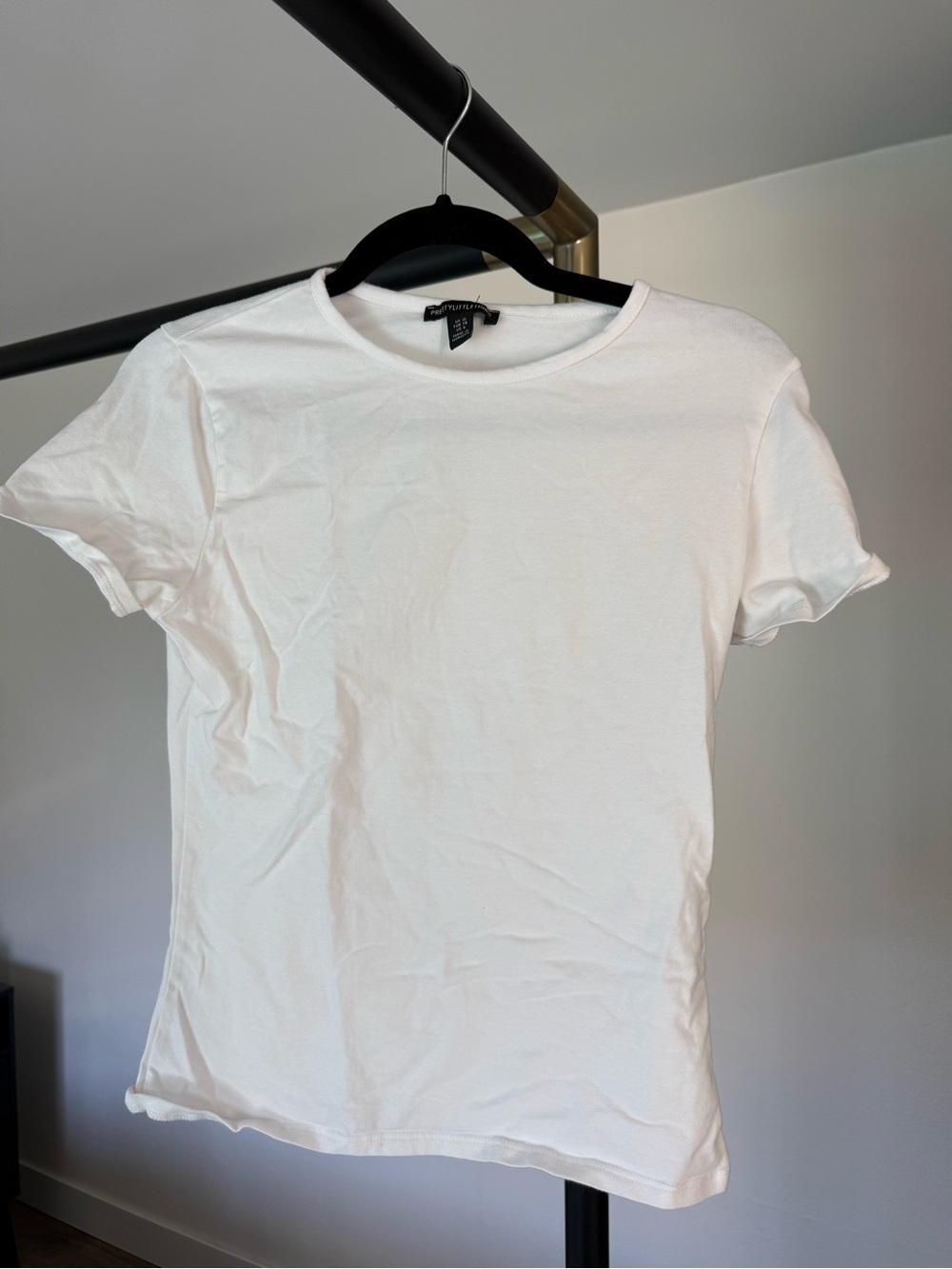 PrettyLittleThing White Crewneck Tee